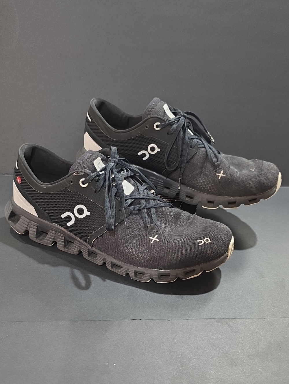 On Running Cloud X Women’s Black Athletic Running Shoes Size 9
